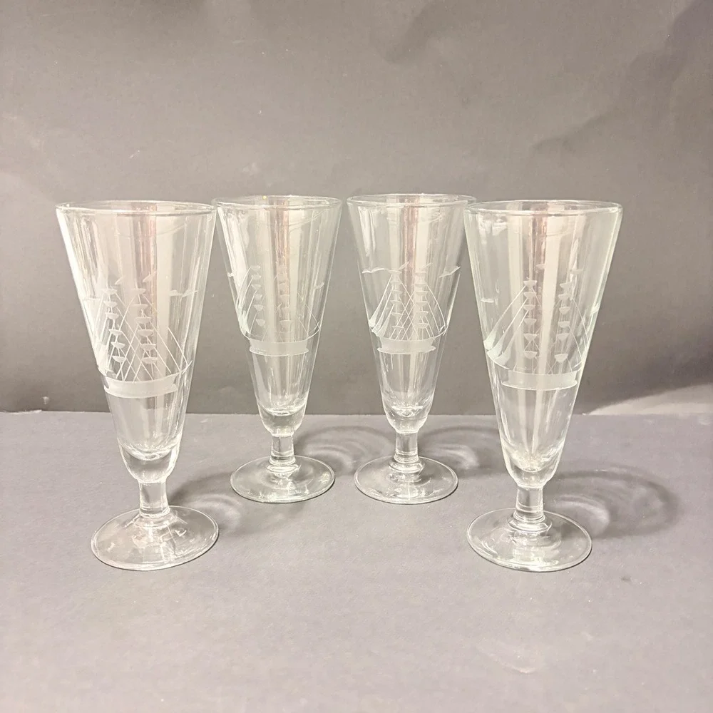 VTG Javit Clipper Ship Pilsner Glasses 7.5